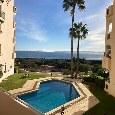 Apartment Marina Bay