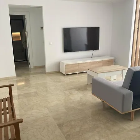 アパート Marina Bay エステポナ