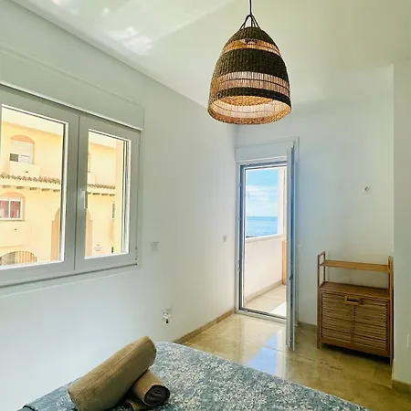 Marina Bay Apartman *