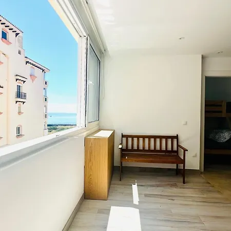 Marina Bay Apartman *